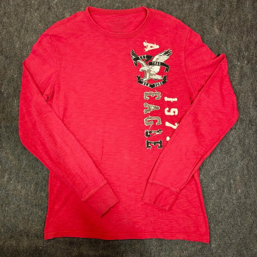 American Eagle Mens Red Long Sleeve Shirt Athletic Fit Graphic Logo Size M